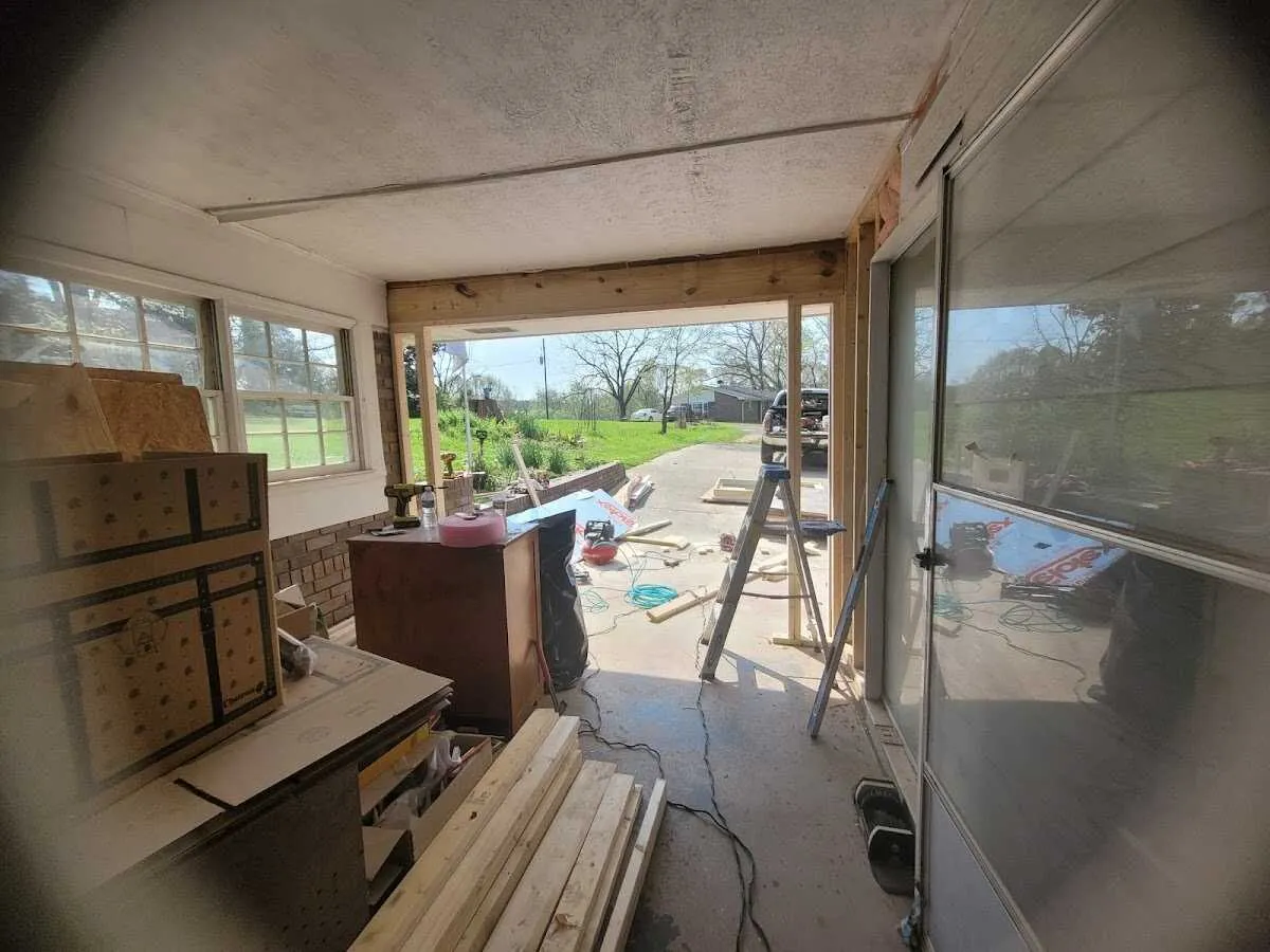 Air movers and dehumidifier for Drying & Dehumidification in Huntsville